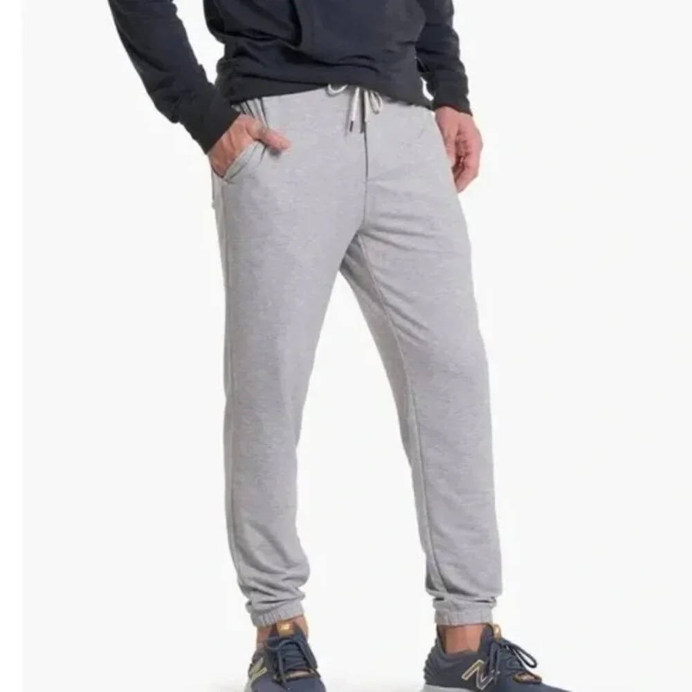 Vuori Austin Sweatpant in Light Grey Heather Size Large